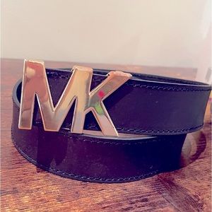 MICHAEL KORS 💫 Gold Logo Buckle Belt